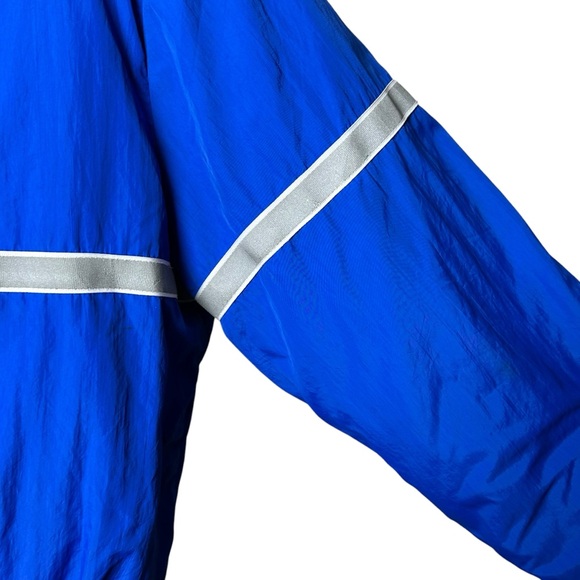 sold Vintage Continental Airlines Size XL Puffer Jacket Blue Workwear Lion Brand - Picture 7 of 12